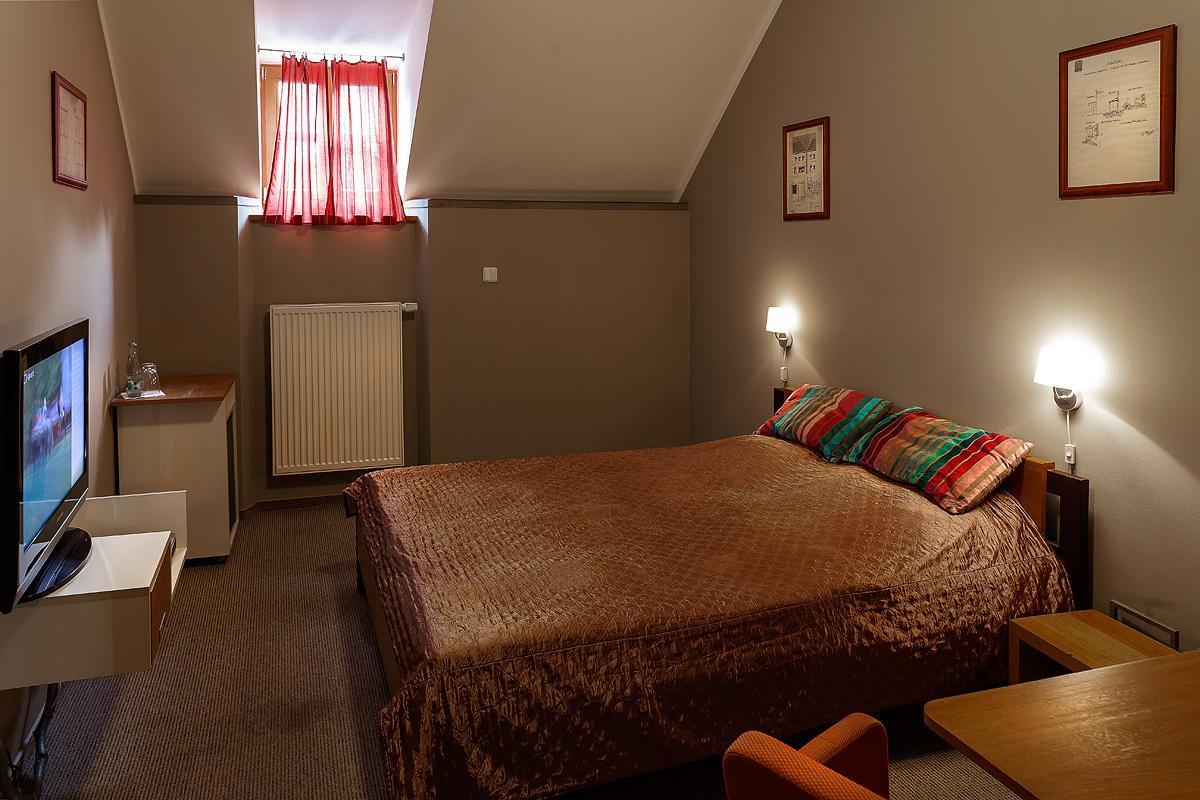 Hotel Merlot Louny Extérieur photo
