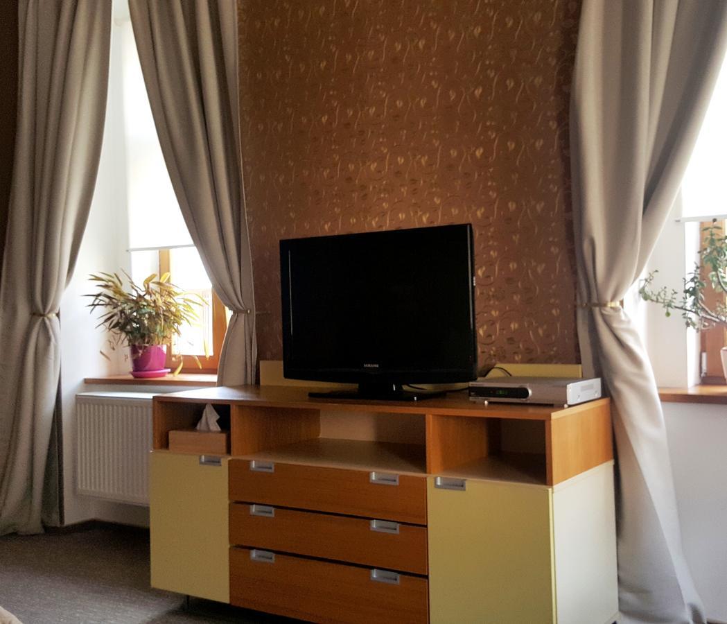 Hotel Merlot Louny Extérieur photo